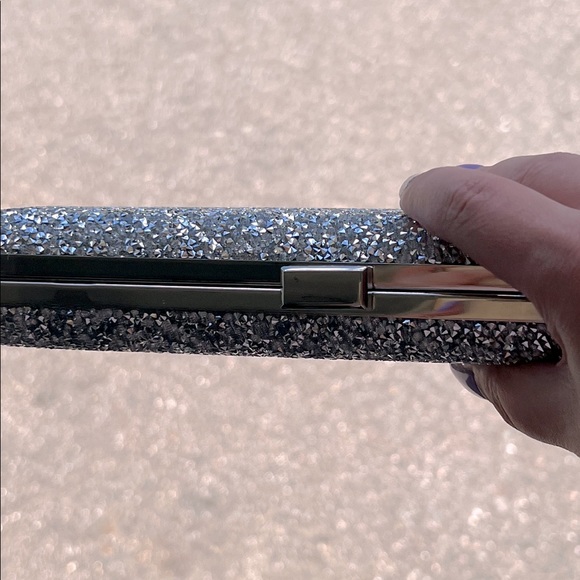 Silver Crystal Purse with Crystals on Front and Back & silver detachable chain - Picture 4 of 8
